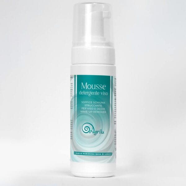 Mousse detergente alla bava di lumaca